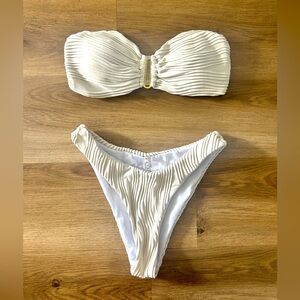 Cream Pleated Bandeau Bikini Set w/ Removable Straps – Size M – NWOT